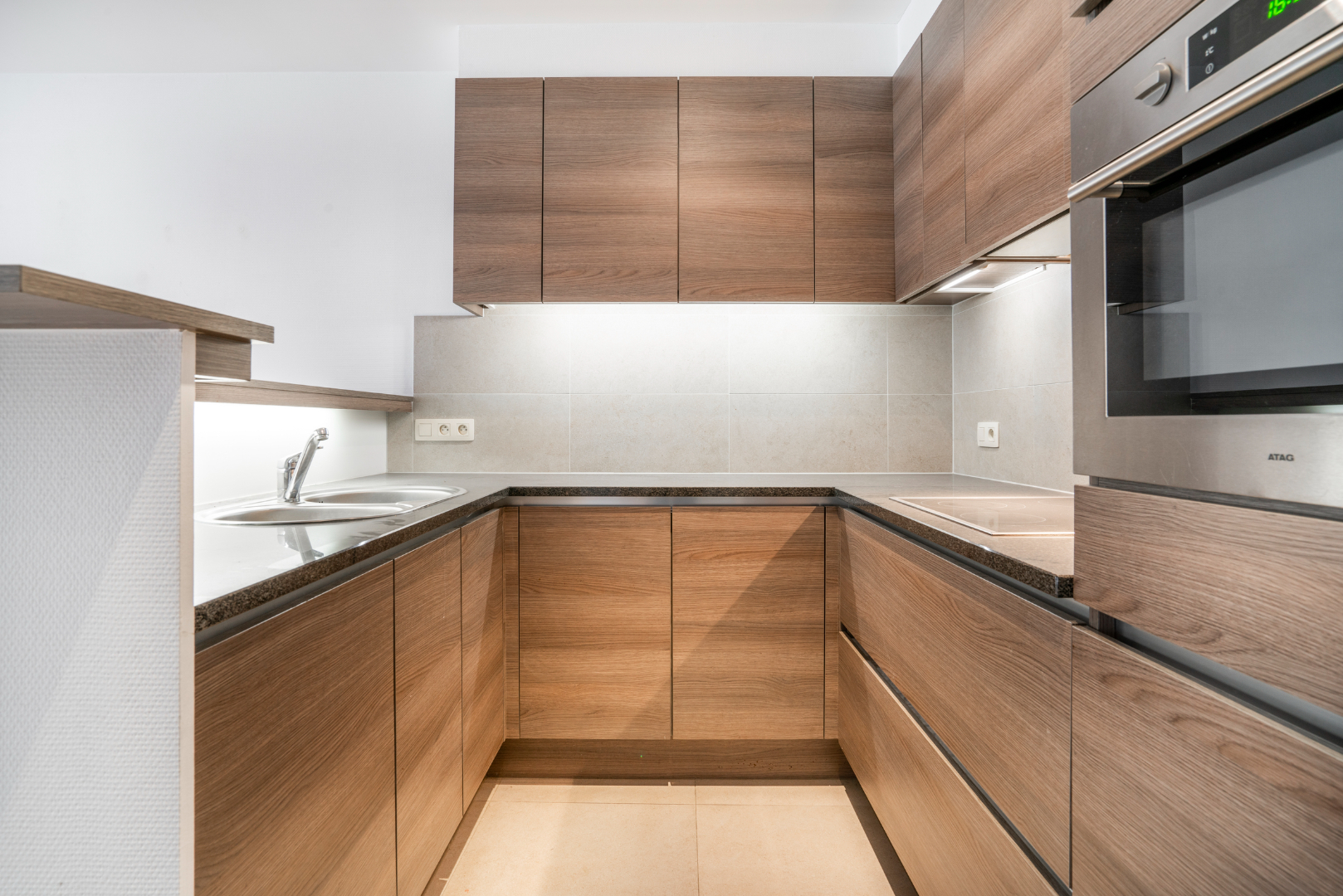 RECENT 2 SLAAPKAMER APP. MET TERRAS IN CENTRUM OOSTENDE 