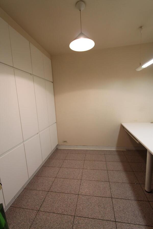 Handelspand met woonst te Roeselare 