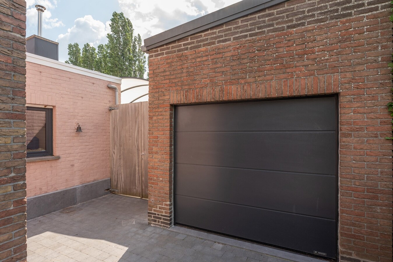 Instapklare woning met tuin - 5 slpks - toplocatie 