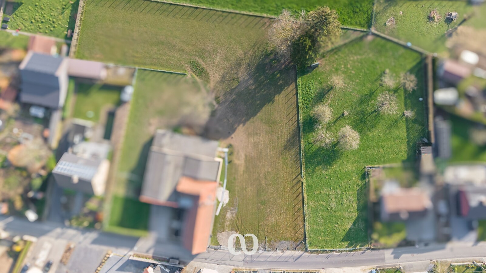 Prachtig gelegen zuid gerichte bouwgrond 