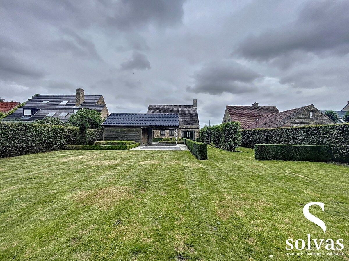 Ruime villa met prachtige tuin! 