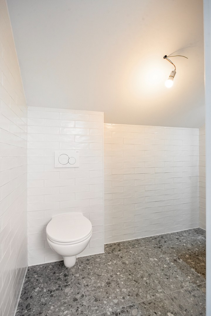 Volledig gerenoveerd en gemeubelde studentenkamer met privé badkamer en tuin - EPC A! 