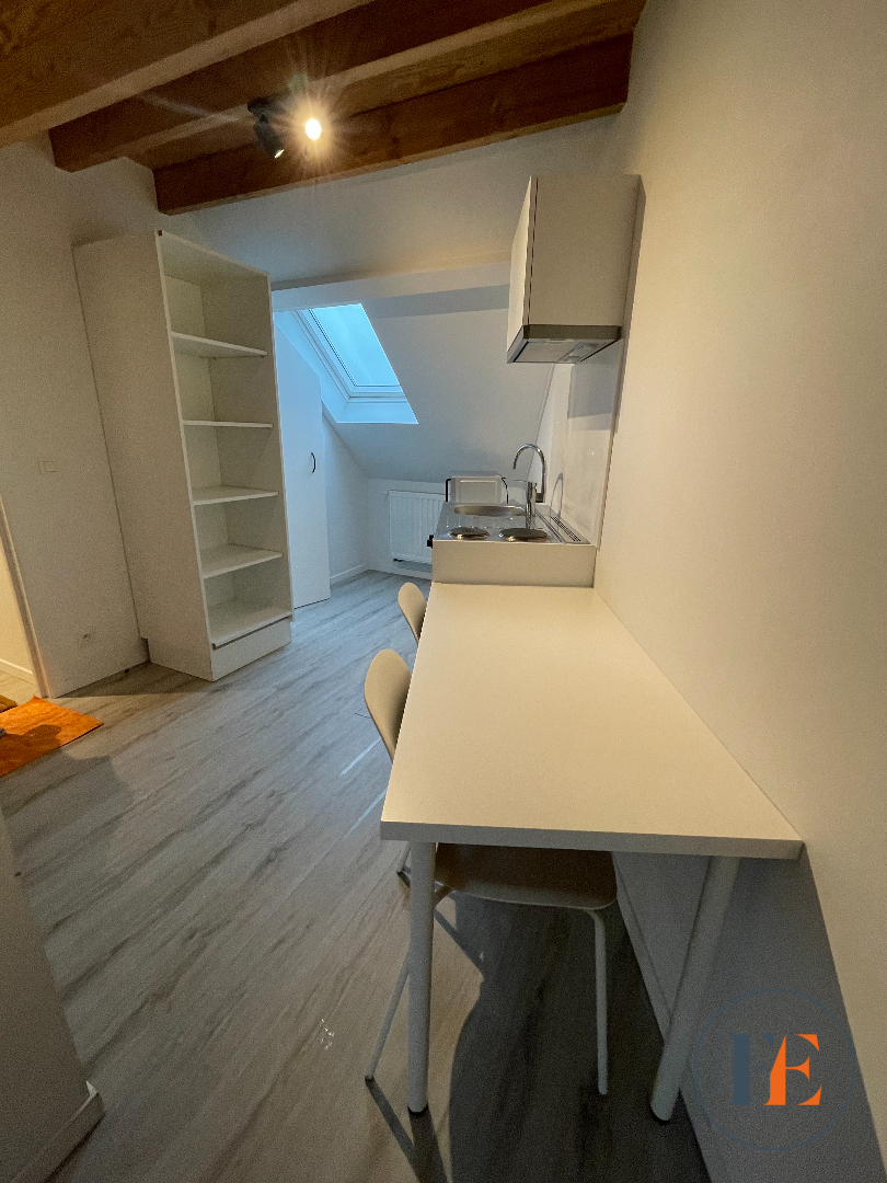Gezellig bemeubeld duplex-/studioappartement in Mariakerke 