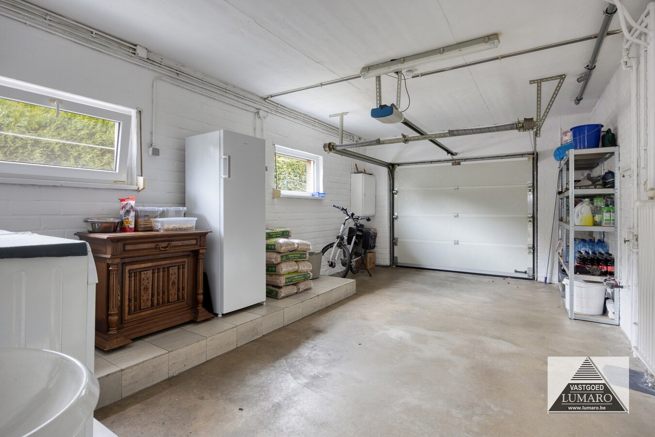 Landelijk gelegen goed onderhouden vrijstaande woning 