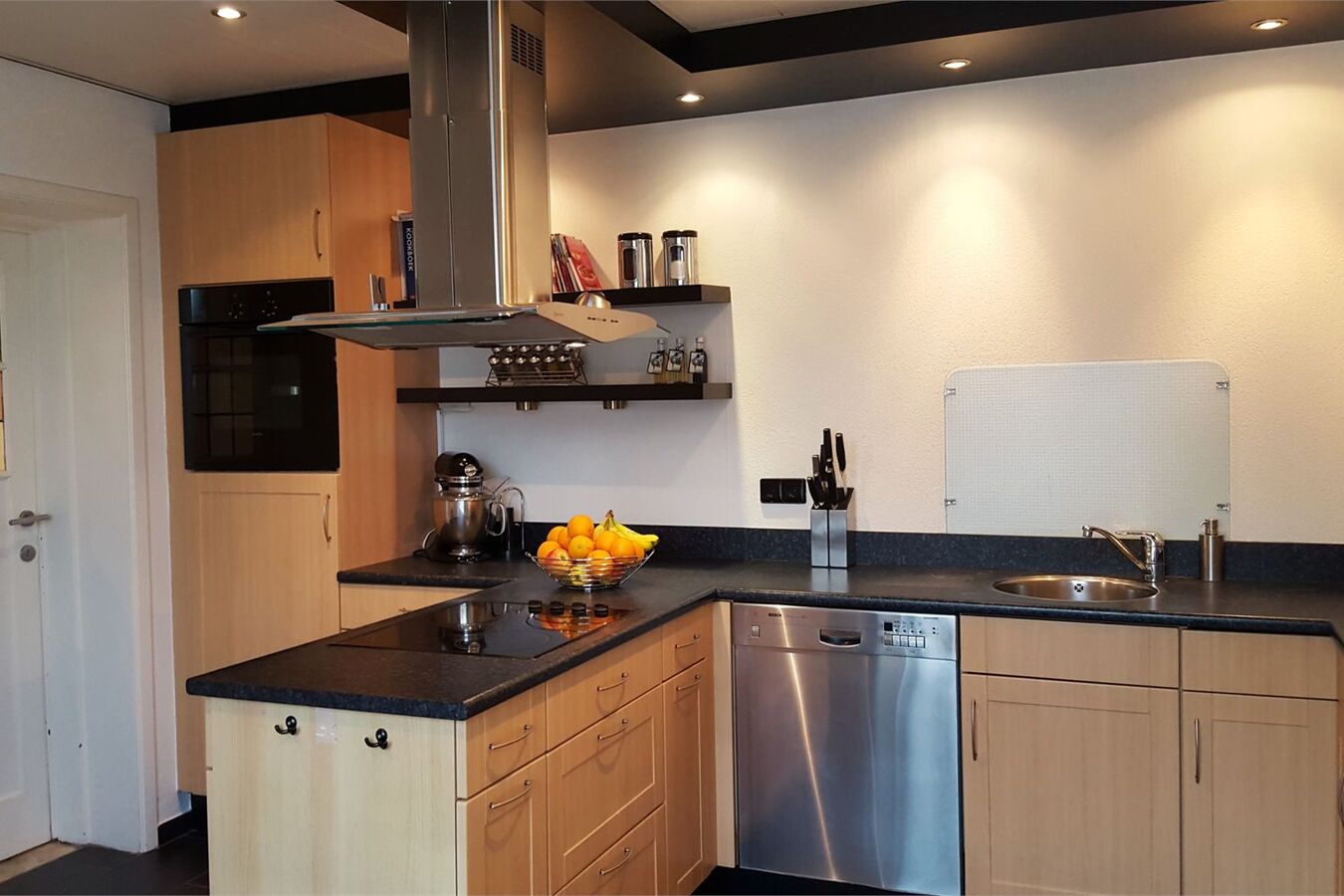 Stijlvol gerenoveerde woning op 917 m² 