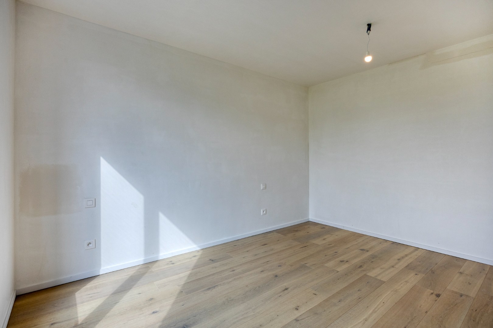 Fantastisch afgewerkte nieuwbouwwoning met 3 slaapkamers, tuin en terras in Assent (Bekkevoort)! – EPC 14 kWh/m² - bewoonbare opp. 177m² 