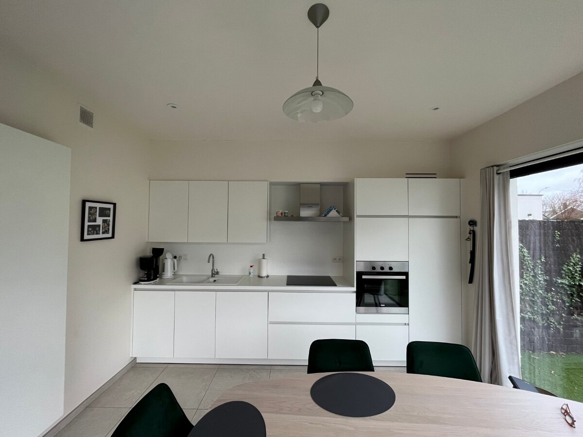 Energiezuinig, gelijkvloers 2-slpk-appartement 