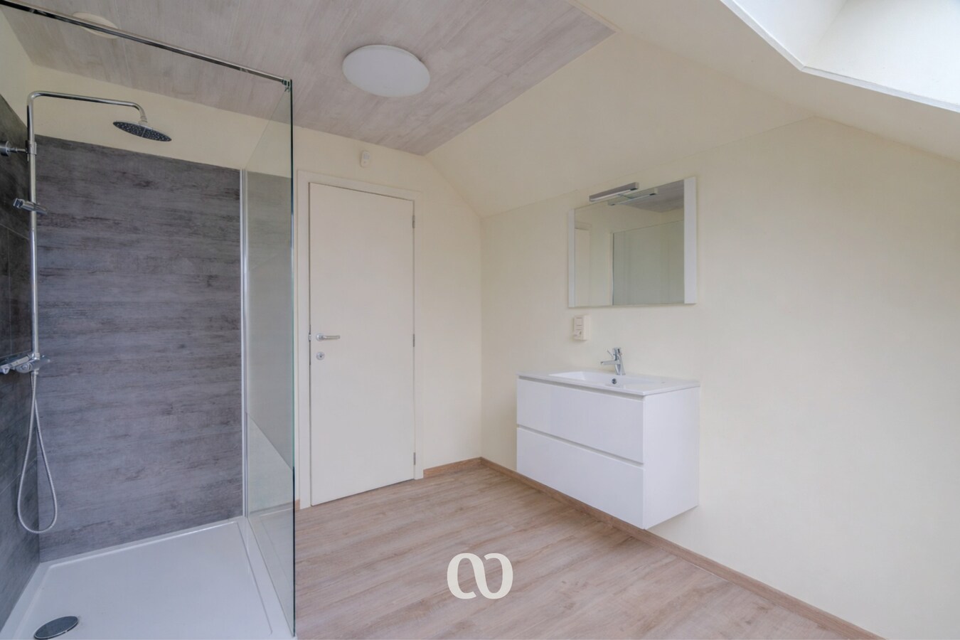 VERKOOP OP LIJFRENTE Prachtig gelegen open bebouwing 