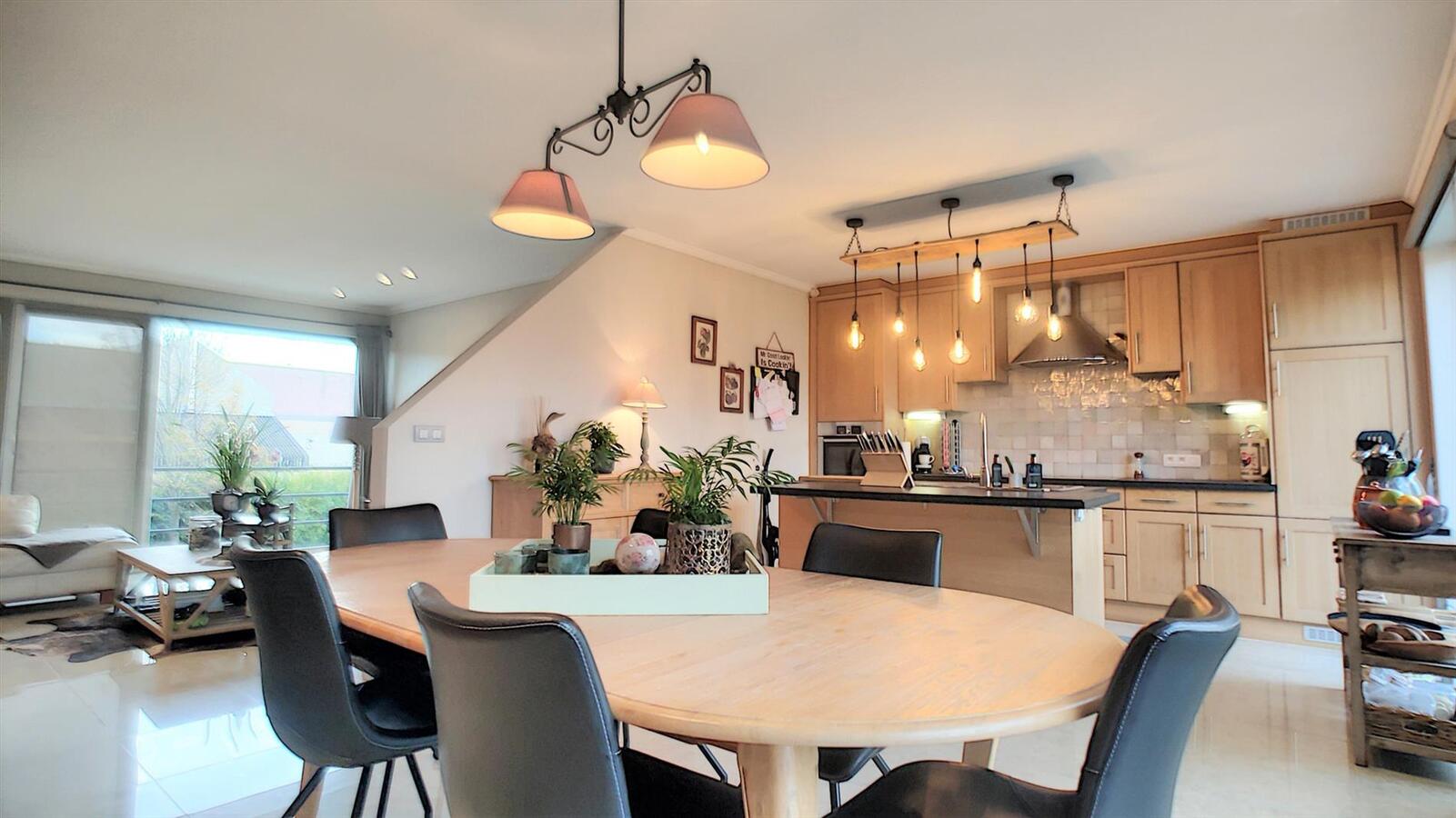 Knappe gezinswoning met vier slaapkamers en tuin - Zeebrugge 