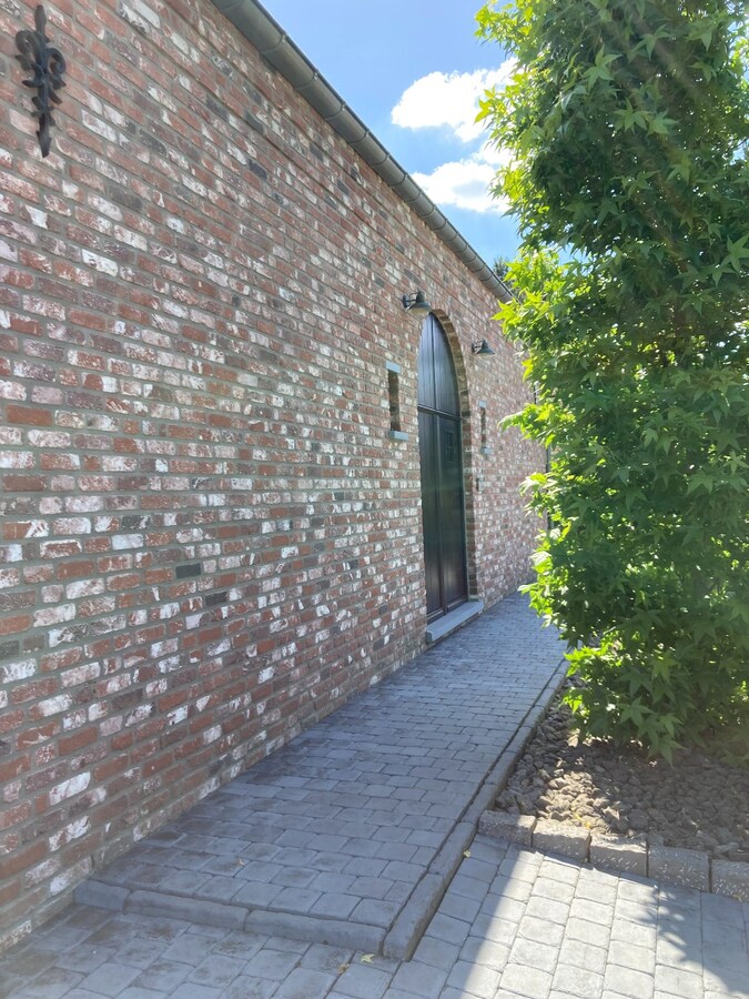 Prachtige villa op een perceel van 11 are 