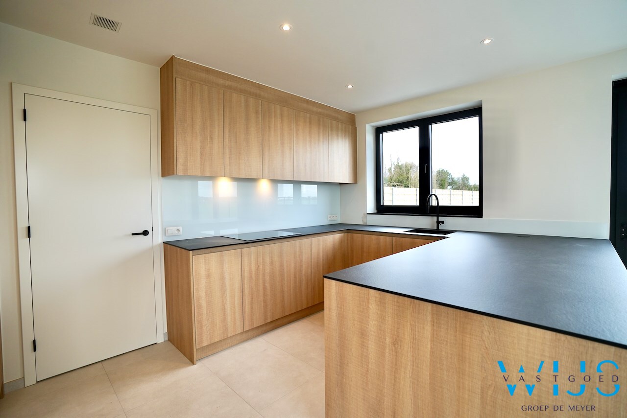 Zeer ruime nieuwbouw op 510m² te ASSENEDE/BASSEVELDE! 