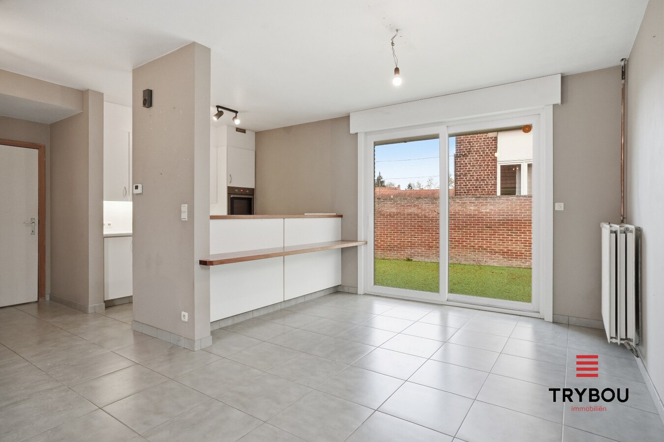 Halfopen bebouwing met 4 slaapkamers in Poelkapelle! 