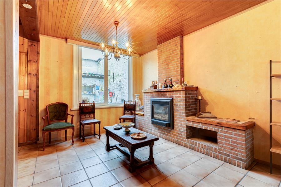 Unieke opportuniteit: charmante rijwoning in centrum Wetteren 