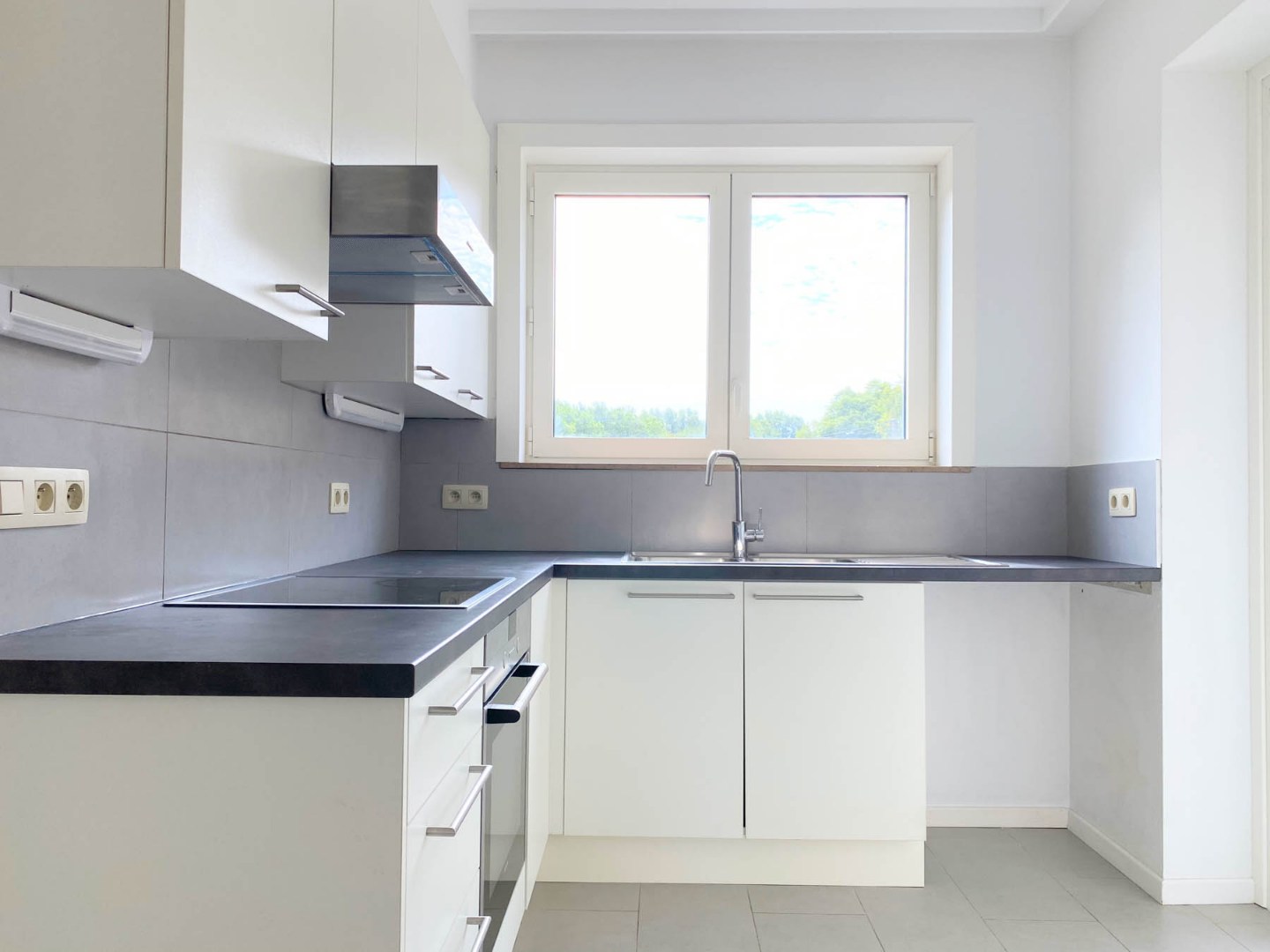 APPARTEMENT 95m2 met terras - 2 kamers 1640 SINT-GENESIUS-RODE 