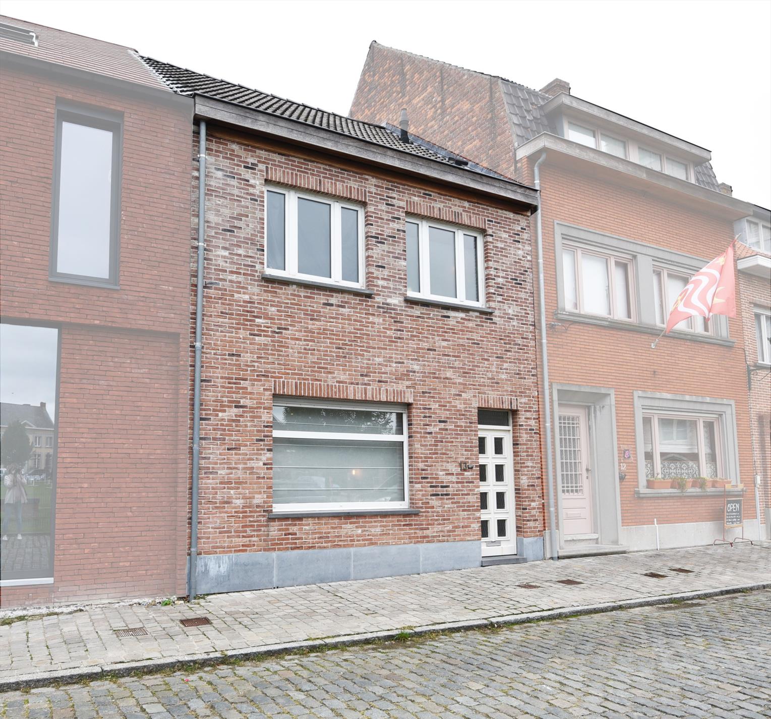 Instapklare gezinswoning met 3 slpks, garage en tuin te Watervliet 