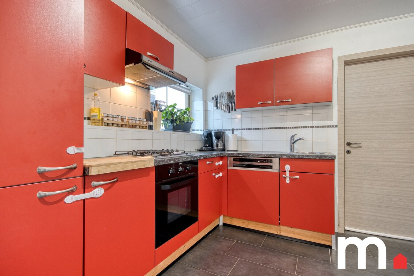 Charmant gerenoveerde woning in rustige, doodlopende straat te Gullegem ! 