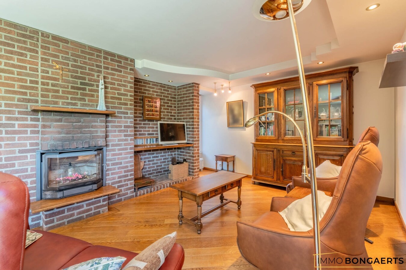 Ruime woning met 4 slaapkamers, tuin en garage in Opglabbeek. 