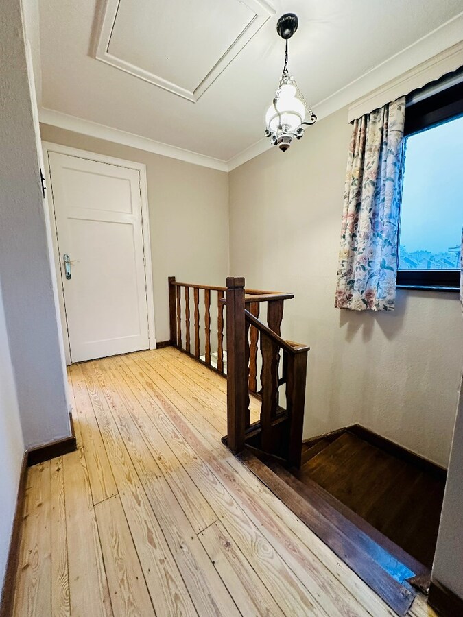 Instapklare woning op een leuke locatie te As. 