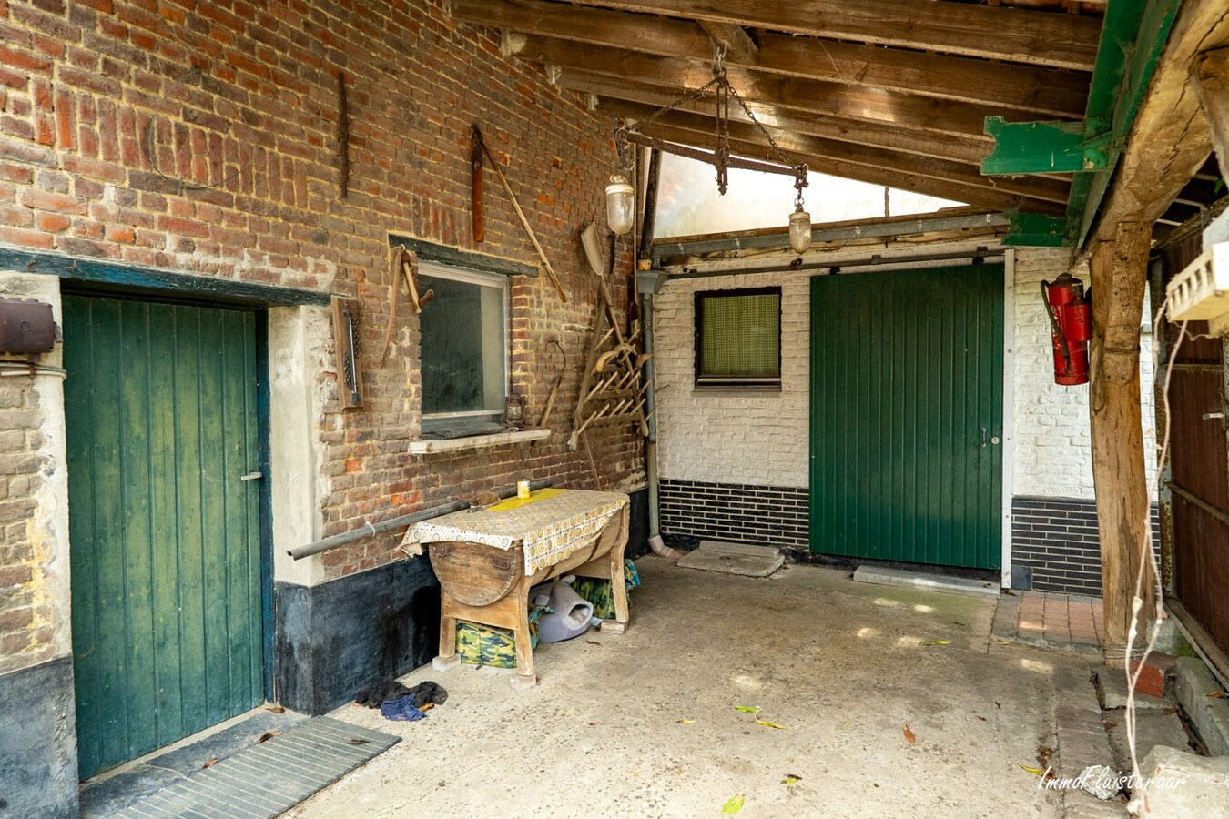 Property for sale in Roosdaal