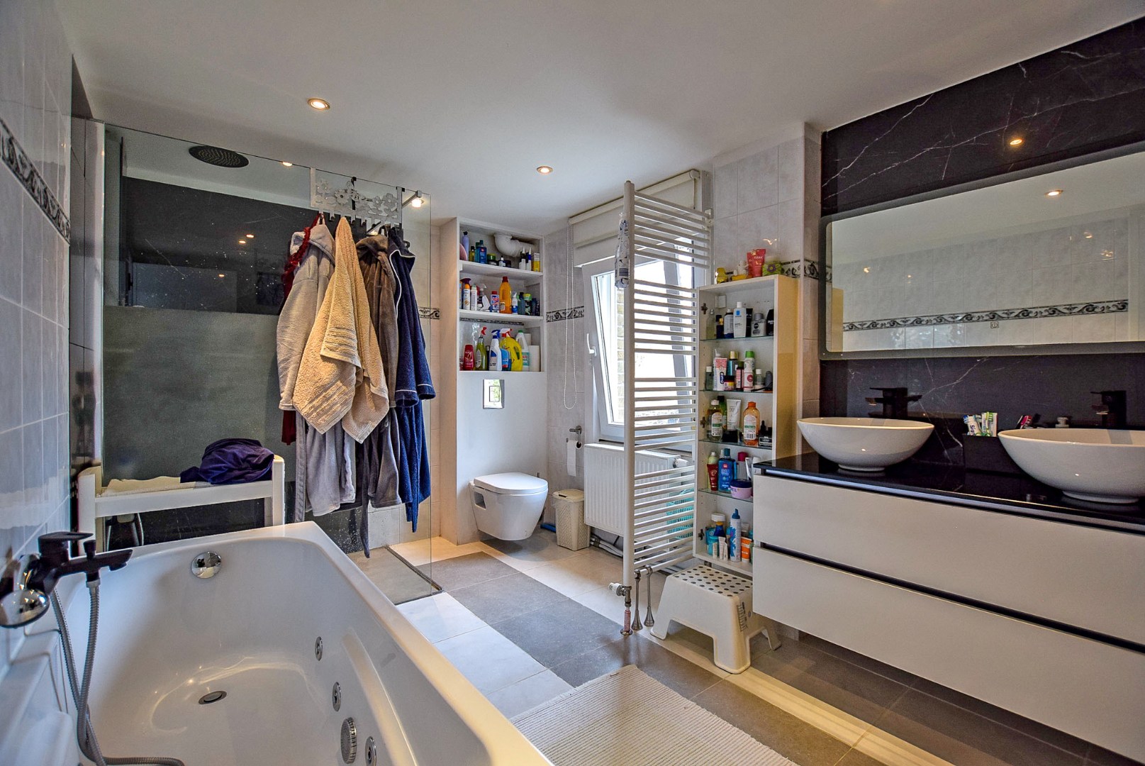 Instapklare woning gelegen op 330m² te Oostduinkerke. 