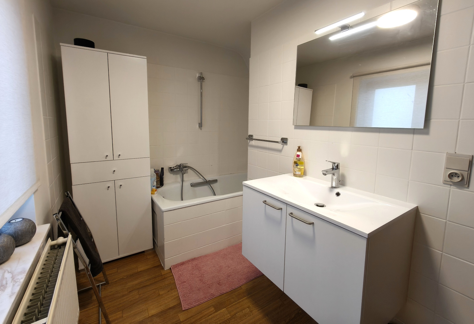 MOOIE WONING MET GARAGE EN TUINTJE 