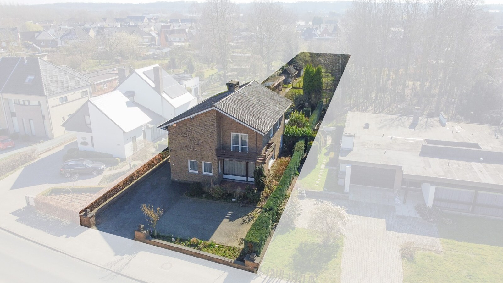 Ruime villa met grote tuin in centrum Oudenaarde 