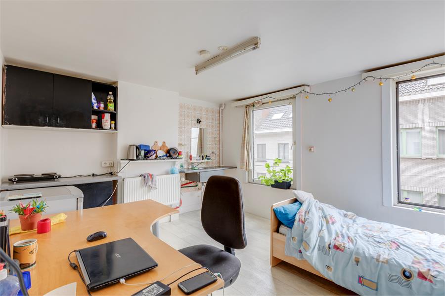 Centraal gelegen opbrengsteigendom met 8 entiteiten 