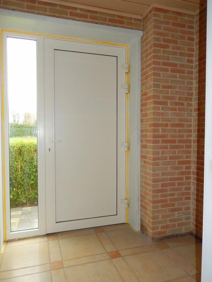 Vernieuwde en instapklare woning met 3 slaapkamers 