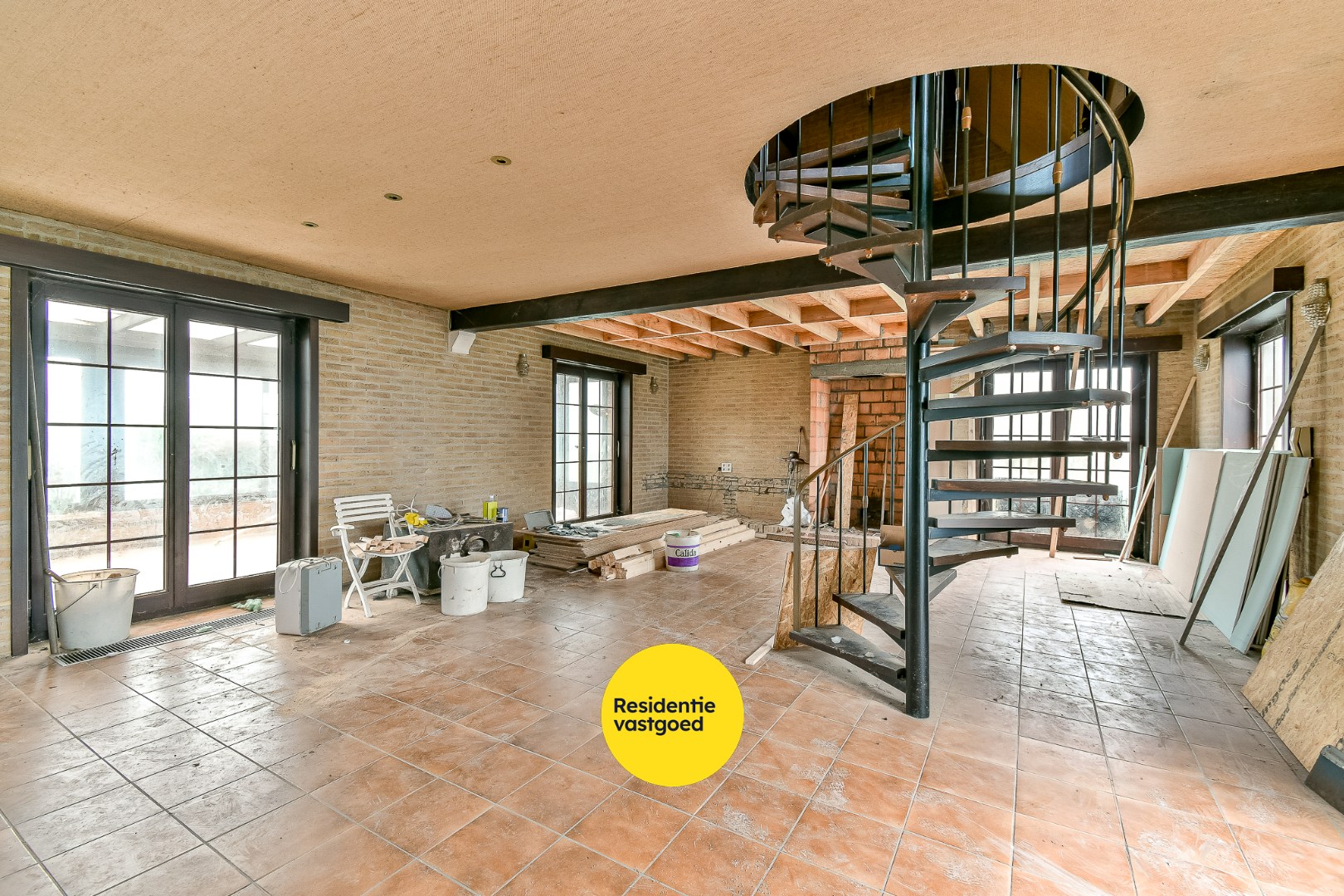 Prachtig landhuis op landelijke ligging te Leffinge. 