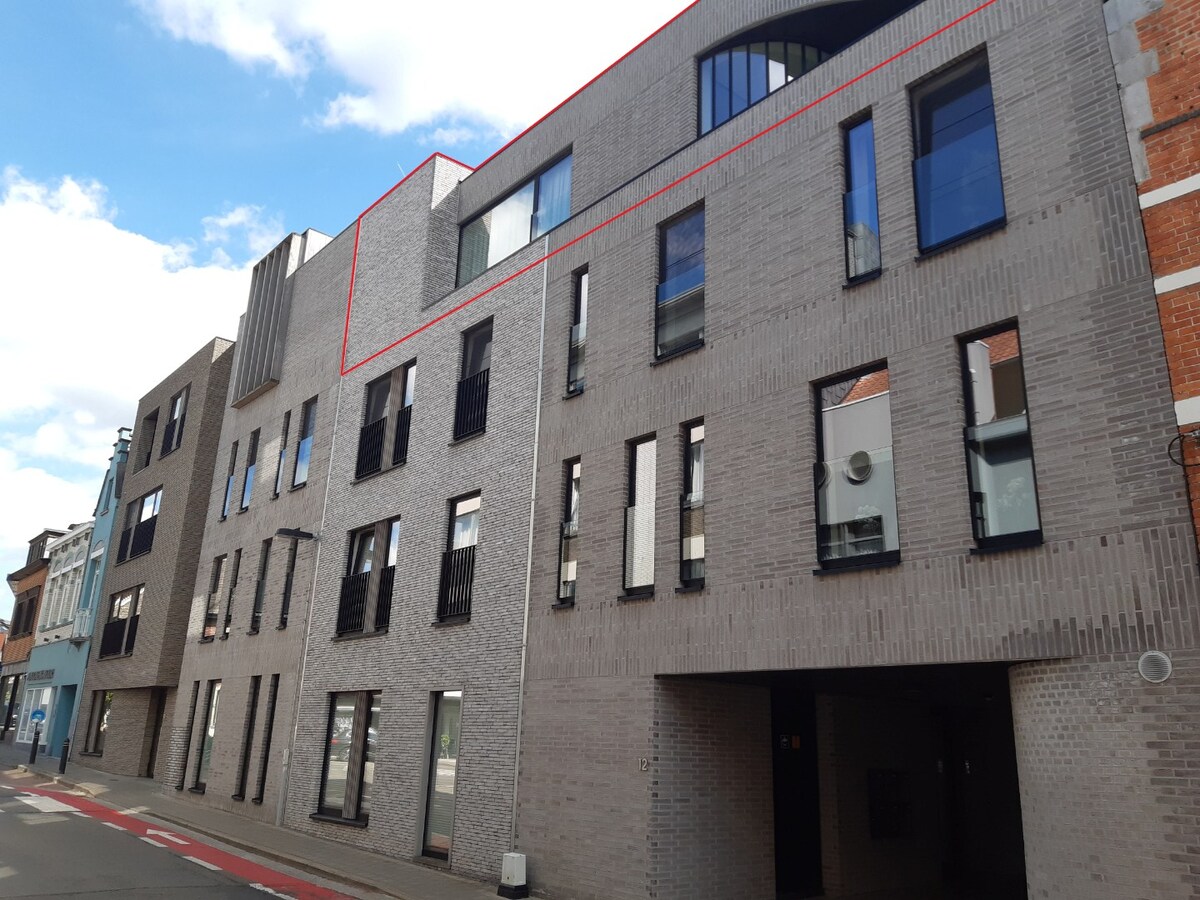 Ruim, energiezuinig 3- slaapkamer appartement. 