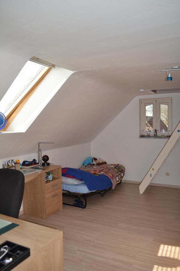 Prachtig landhuis met schuur op ca. 4600M² te Zwijndrecht 