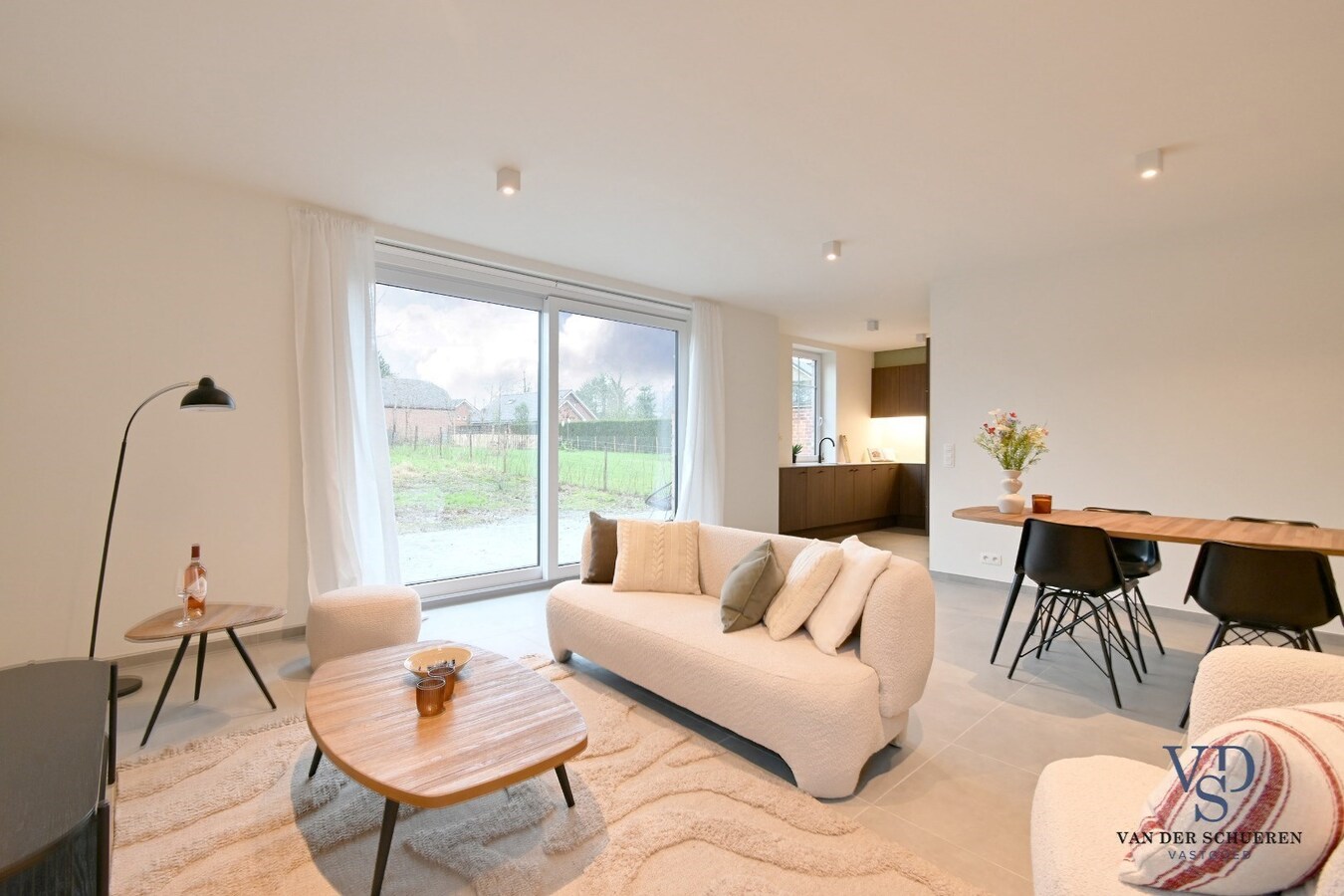 Uitzonderlijke BEN-woning nabij Tiegembos. 