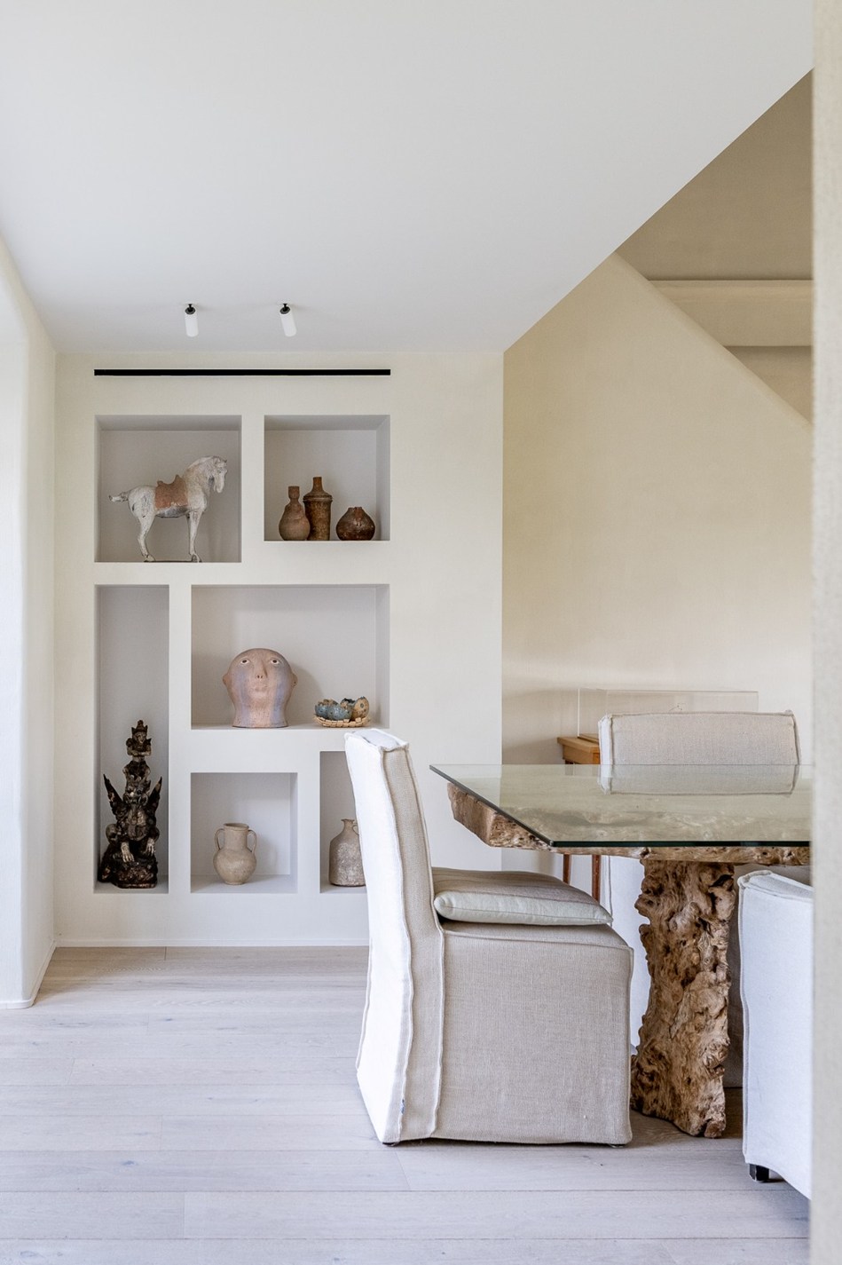 OPENDEURDAG Zaterdag 02/05 - 10u30 - 12u30 (Pereboomstraat 1 te Damme) : Uitzonderlijk gerenoveerde Hoeve met bijhuis op een domein van 1,5 hectare 