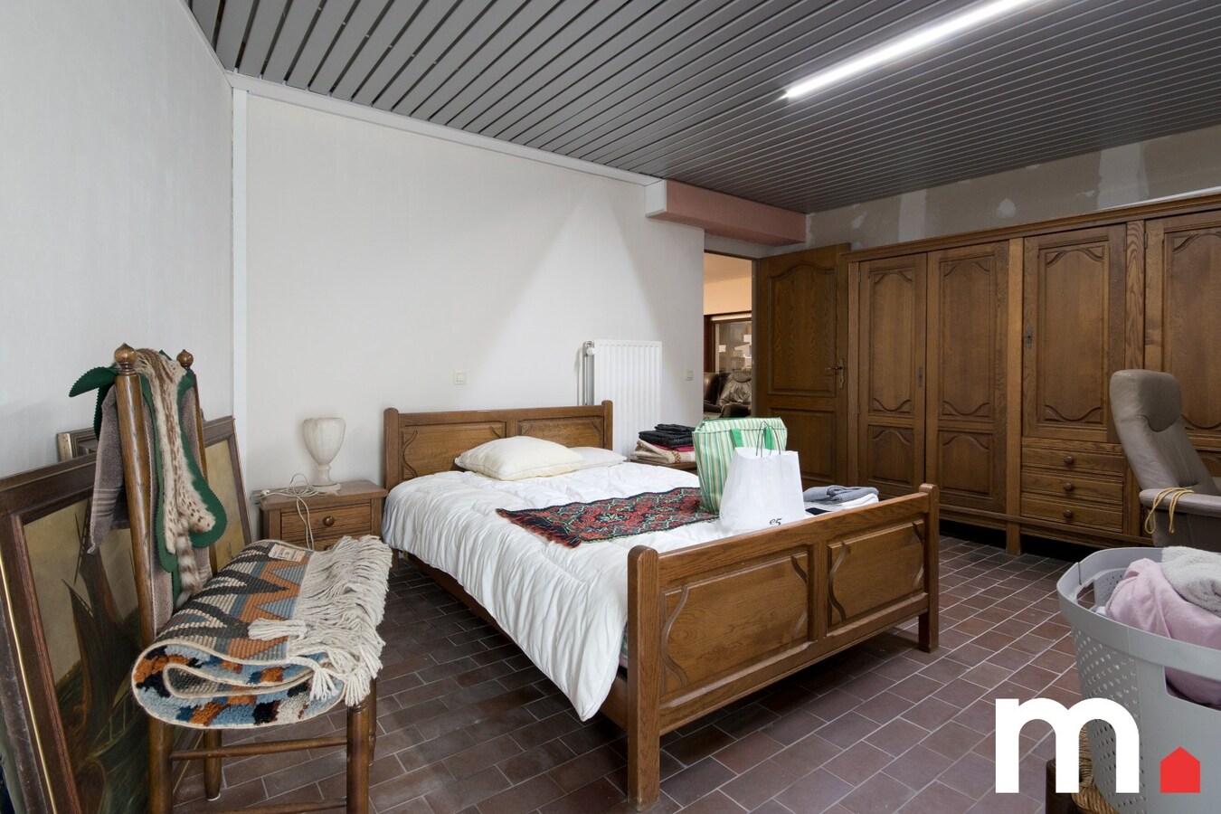 Ruime eigendom in Izegem – ideaal voor wonen en werken of opbrengsteigendom! 