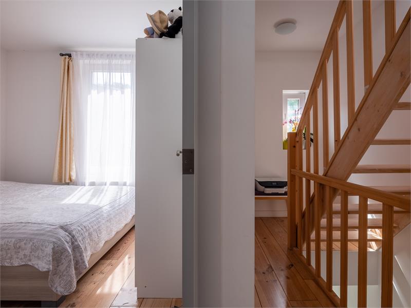 Instapklare hoekwoning met garage in groene rand van Gent 