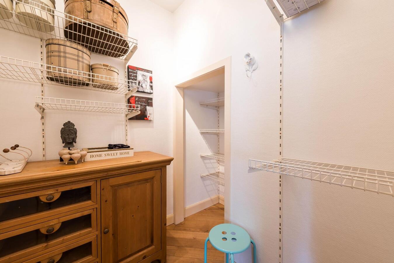 Klassevolle herenwoning met praktijkruimte 