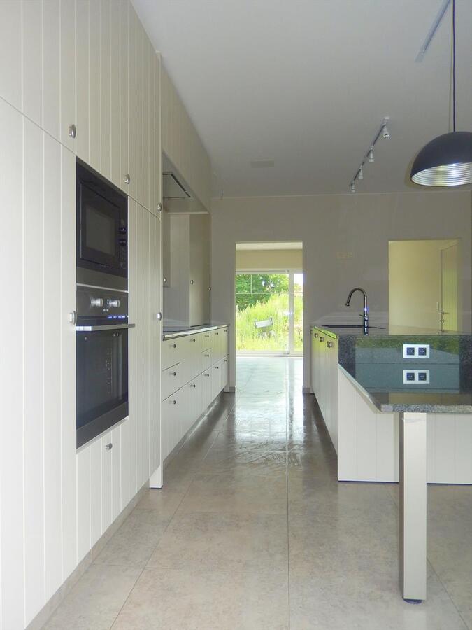 Uniek moderne nieuwbouwvilla met 4 slaapkamers 