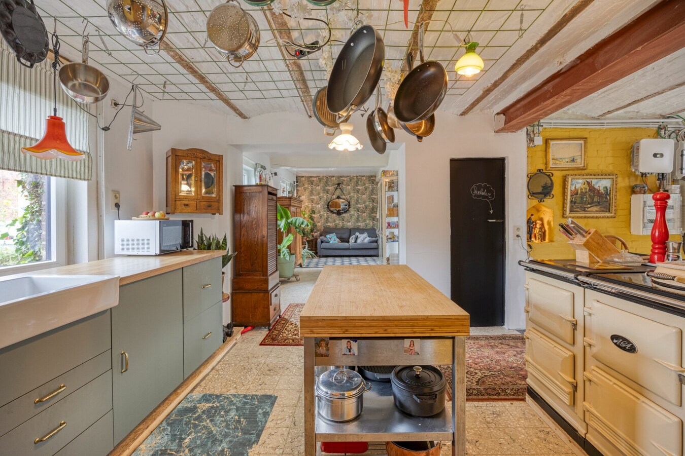 HOEVE in Hoegaarden met 5 slaapkamers (Kangoeroewoning) 