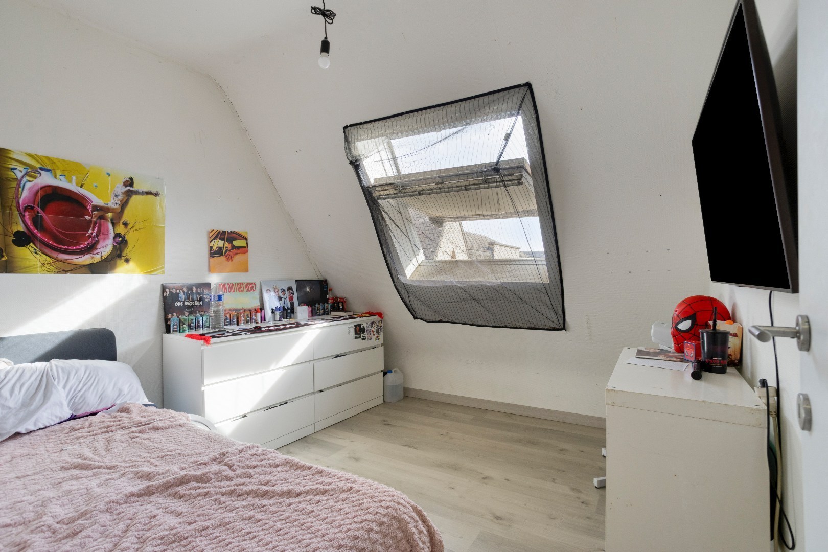 Handelspand met woonst te Halle-centrum 