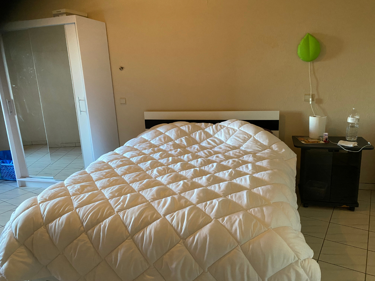 Ruim 2-slaapkamer appartement in centrum Zottegem 