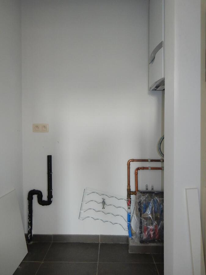 Vernieuwd appartement met 2 slaapkamers 