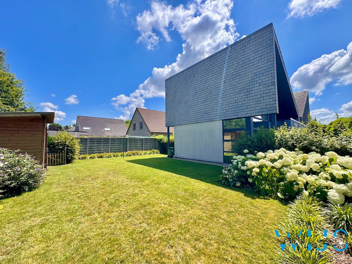 Unieke architecturale woning met heerlijke tuin in Watervliet 