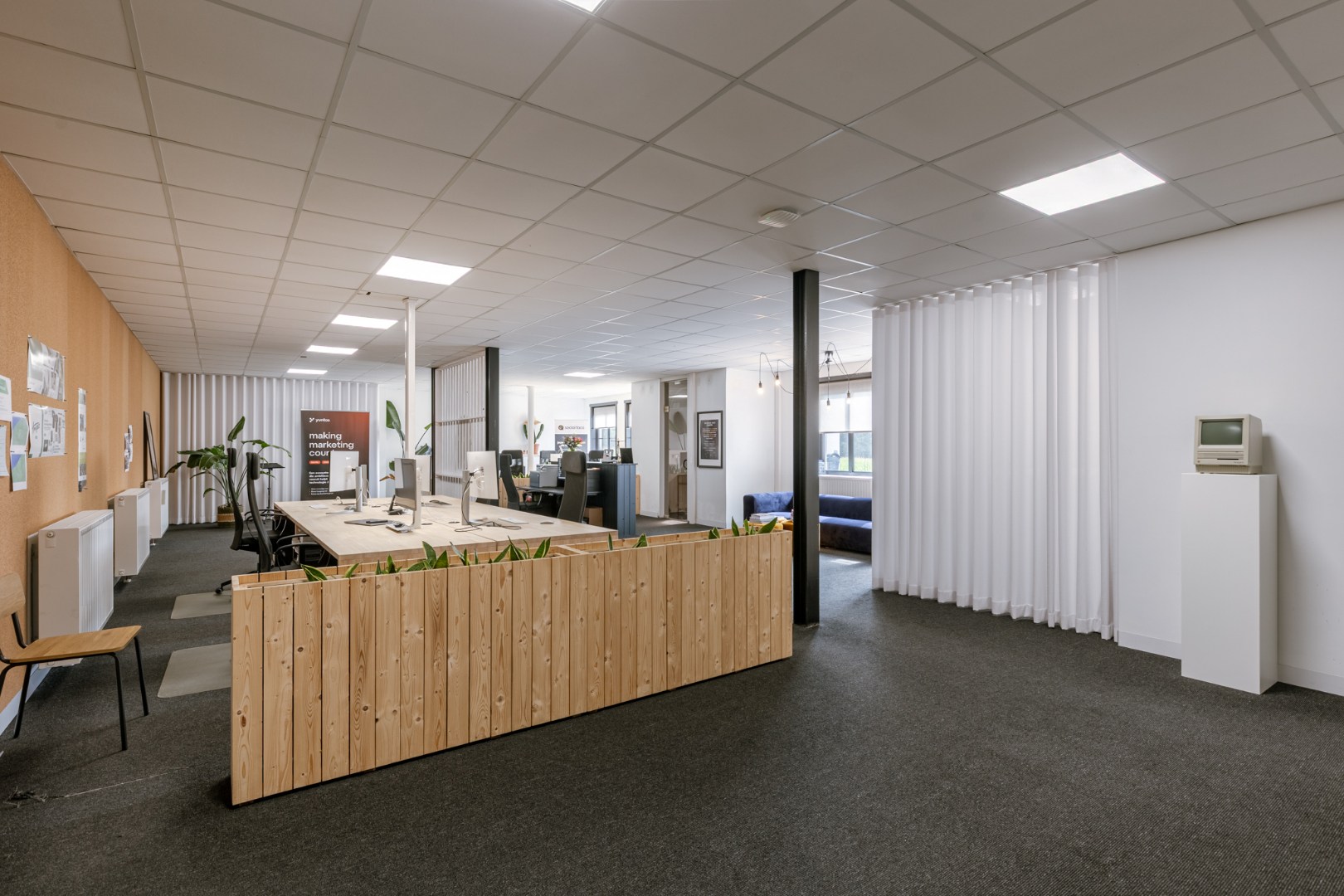 Vlot te bereiken kantoorgebouw 