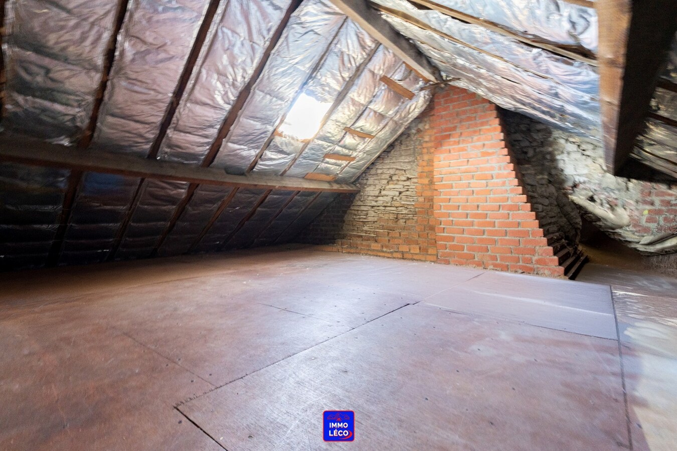 Maison avec cour, idéale 1er achat/investissement ! 