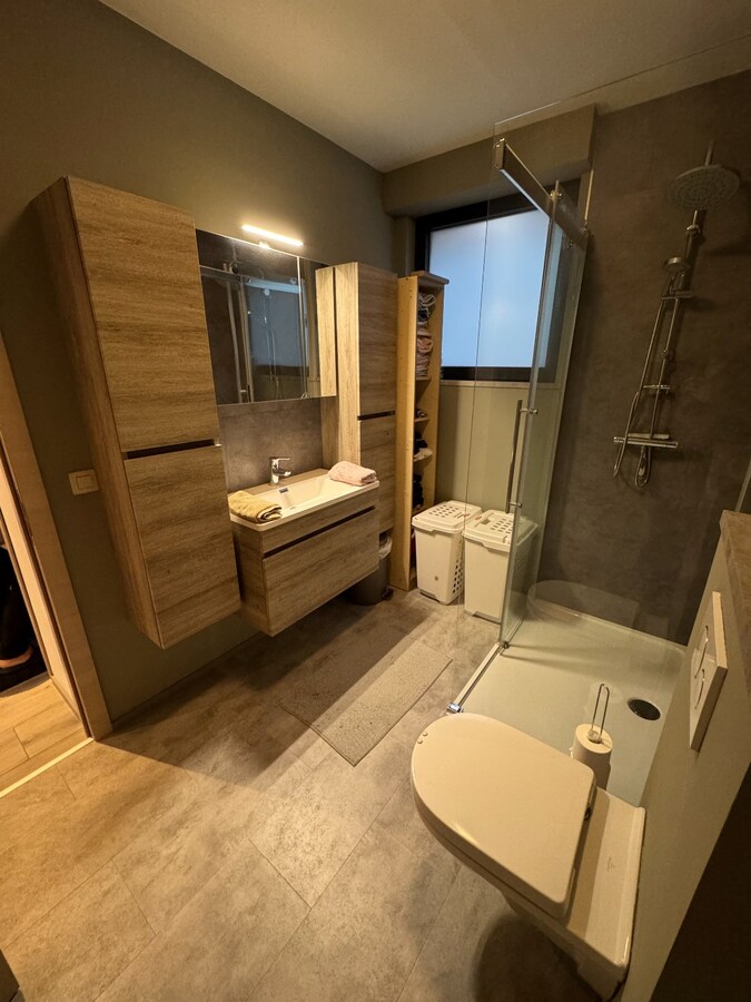 Instapklaar gelijkvloers huis met 2 slaapkamers 