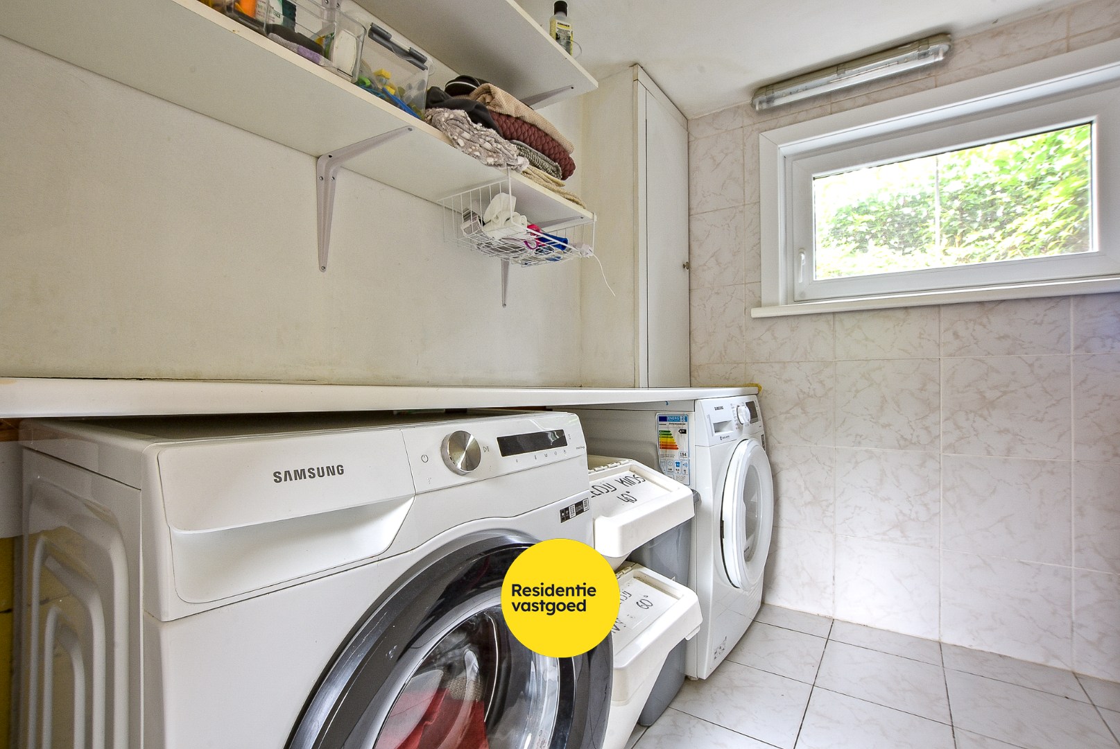 Instapklare alleenstaande woning met 4/5 slaapkamer op 2.084m² te Diksmuide! 