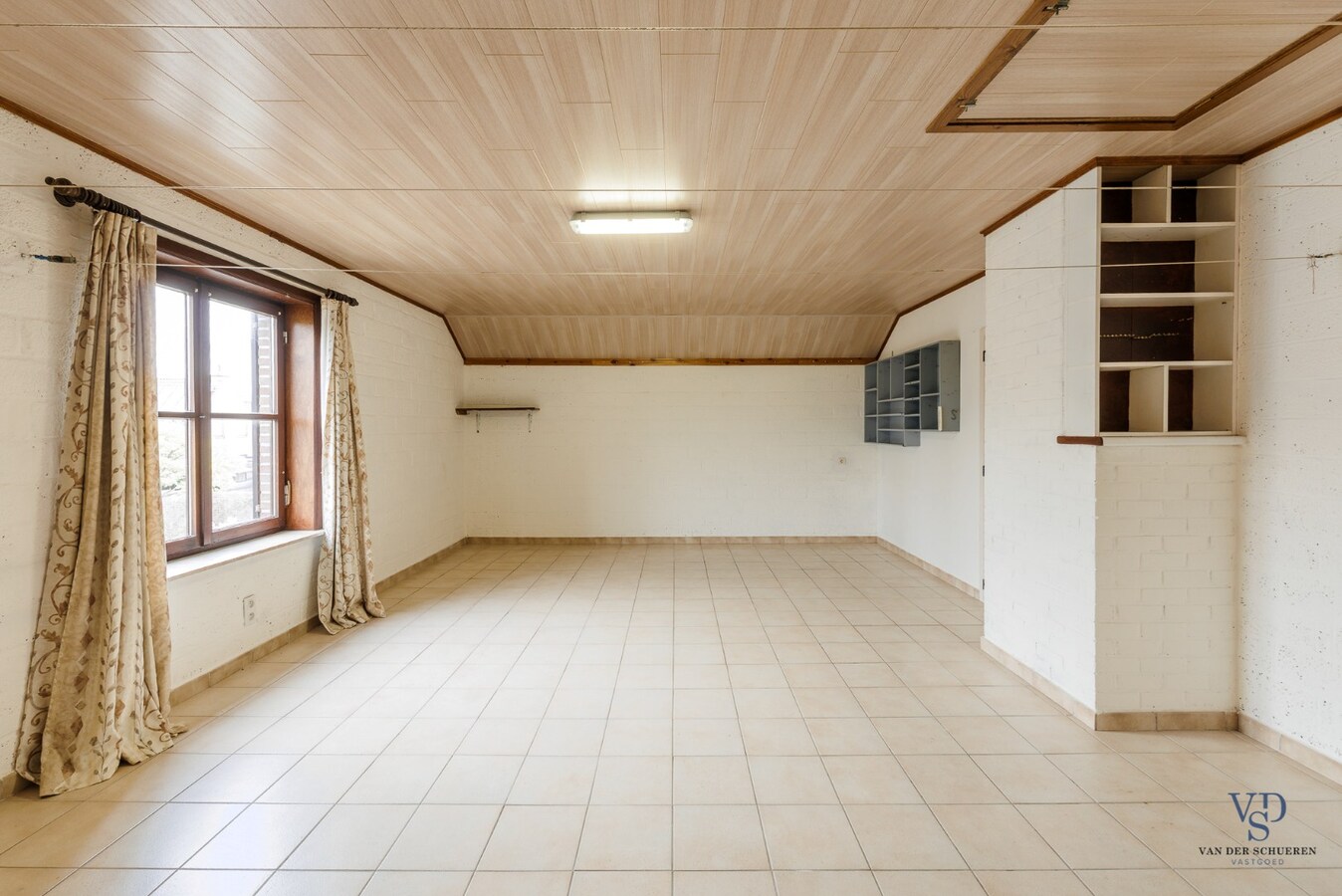 Bijzonder ruime (295m²) gezinswoning in Asper 