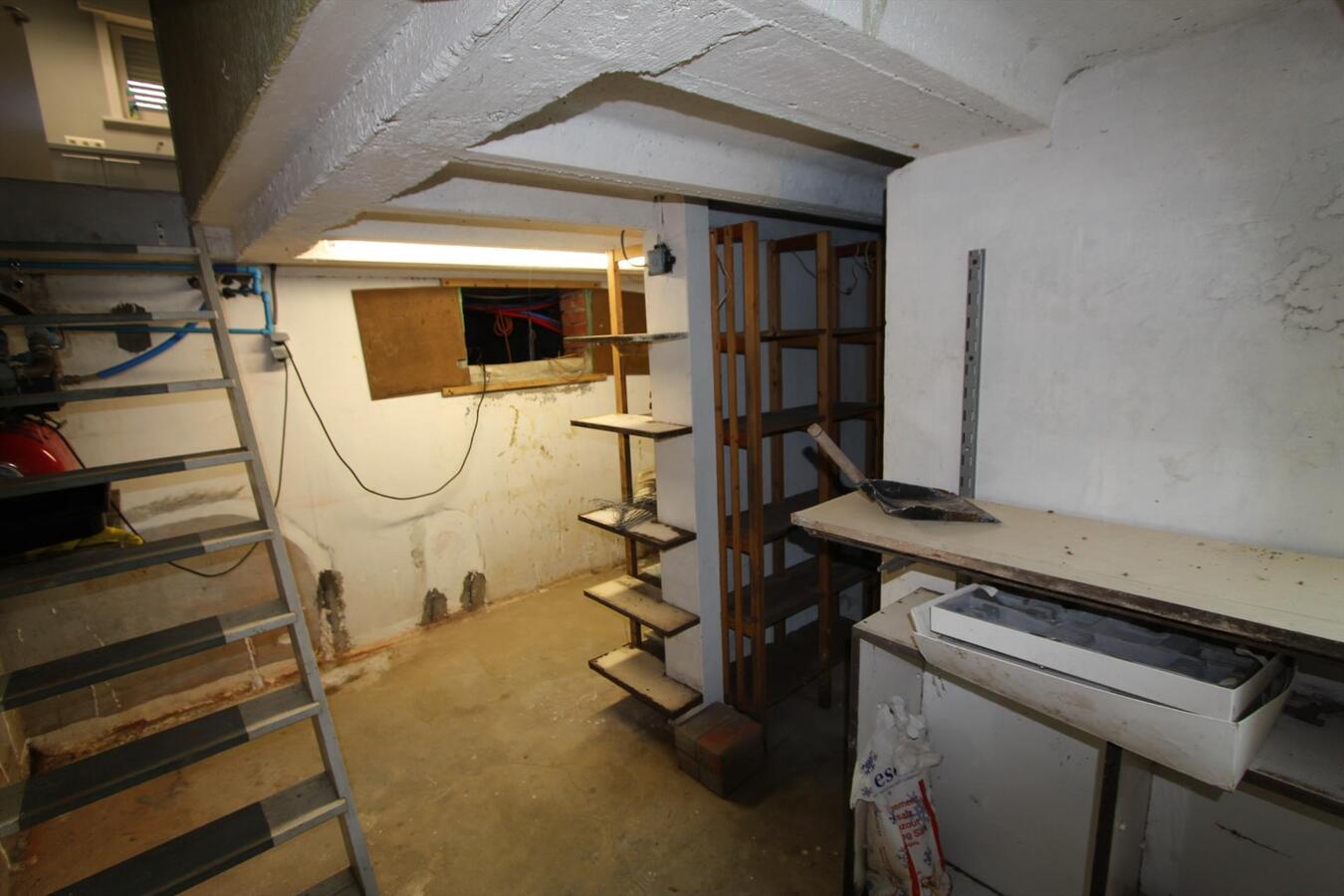 Woning met 4 slaapkamers en garage te Koekelare 