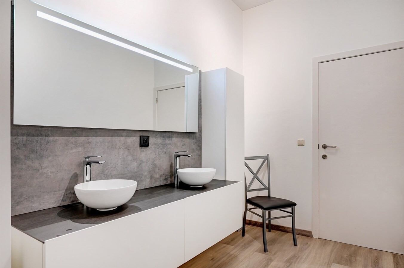 Ruim instapklaar appartement met grote terrassen 