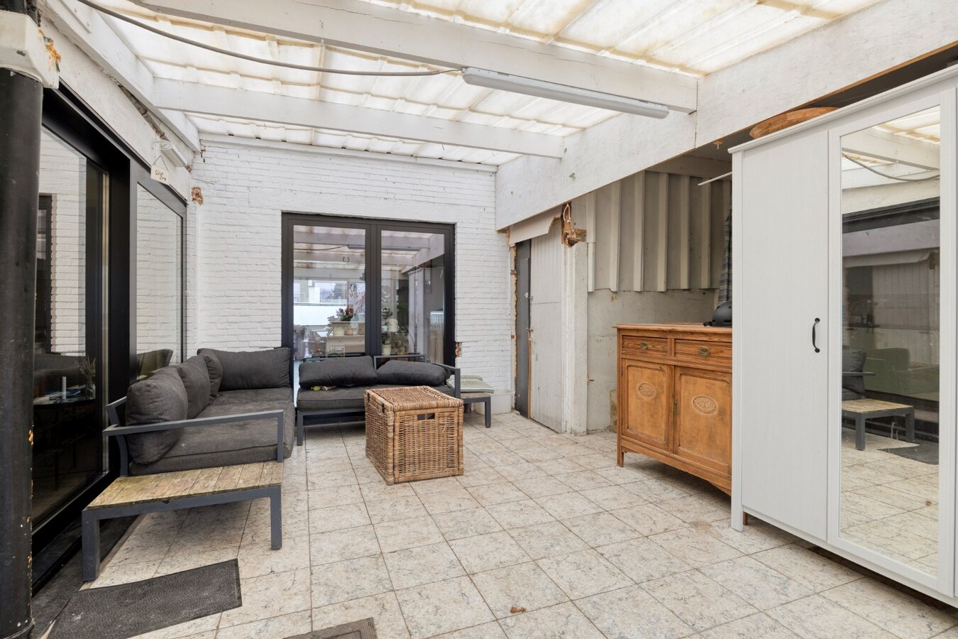 Instapklare woning met 3 slaapkamers en tuin. 